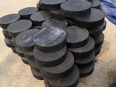天山区板式橡胶支座由若干层橡胶片与薄钢板经加压硫化